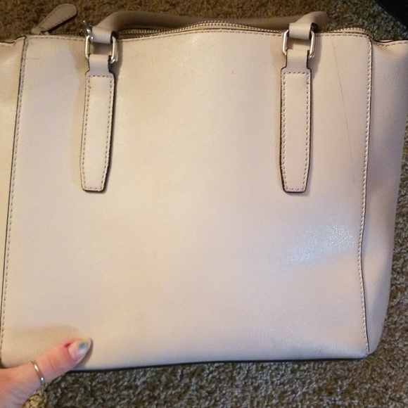 Authentic GUESS - Picture 5 of 7